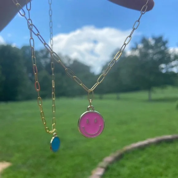 Golf smiley face necklace - Picture 6 of 7